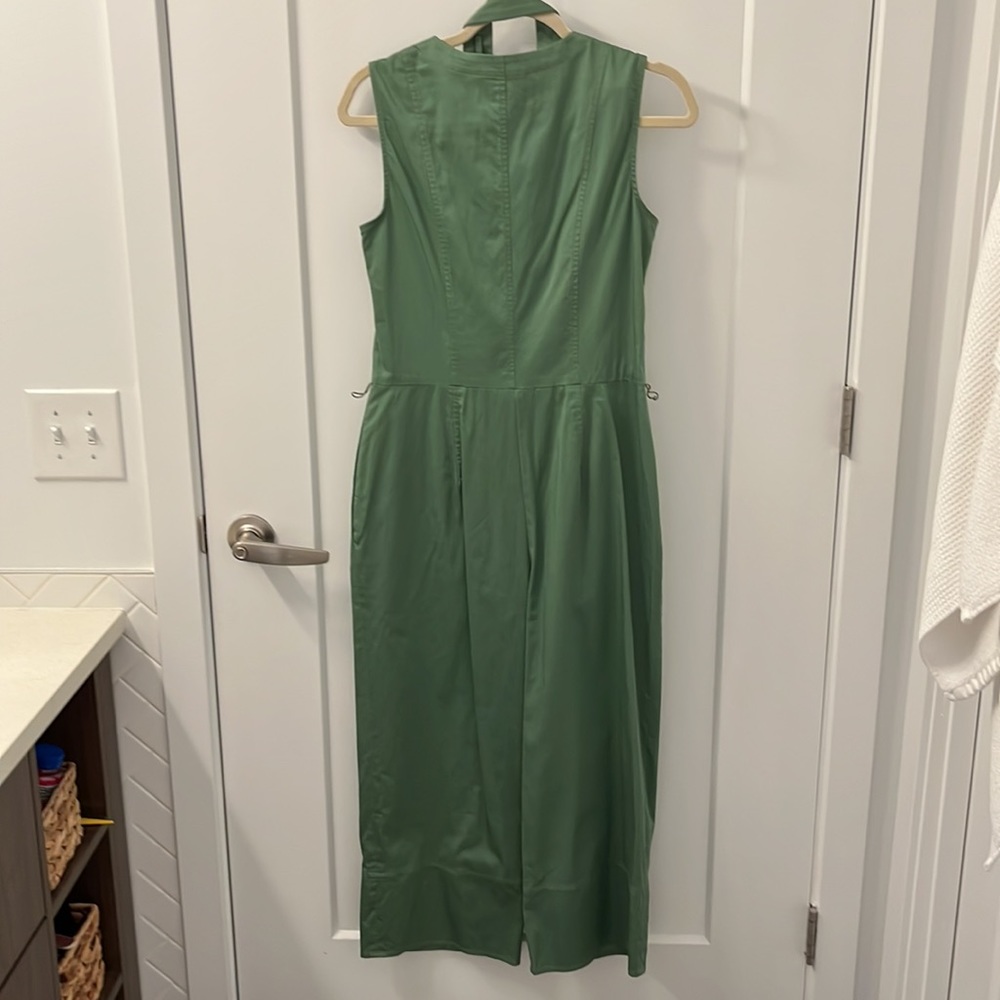Gal Meets Glam Leonie Green Sleeveless Crop Jumpsuit - Picture 5 of 5